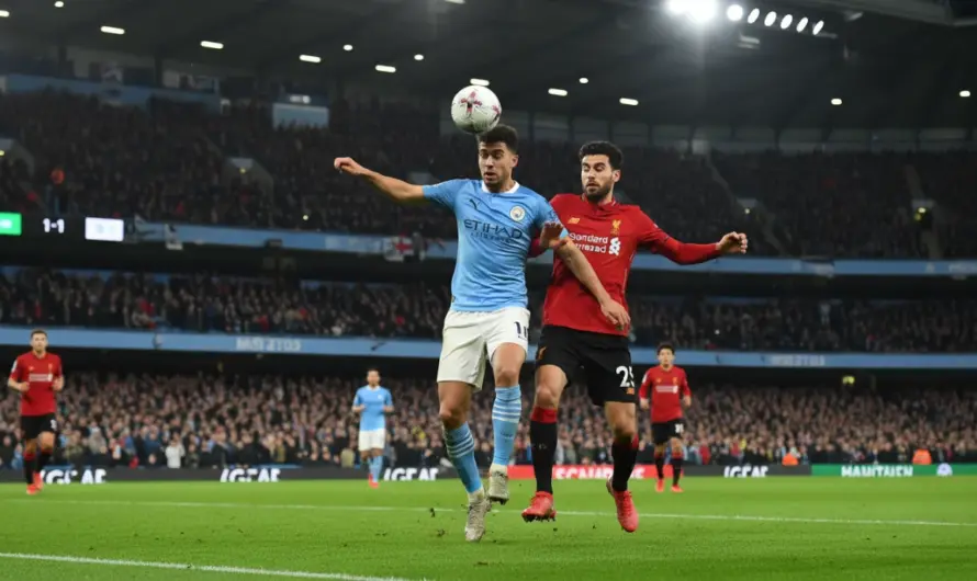 Şampiyonluk Mücadelesi: Manchester City, Arsenal’ı 2-1 Yenerek Farkı Kapatıyor